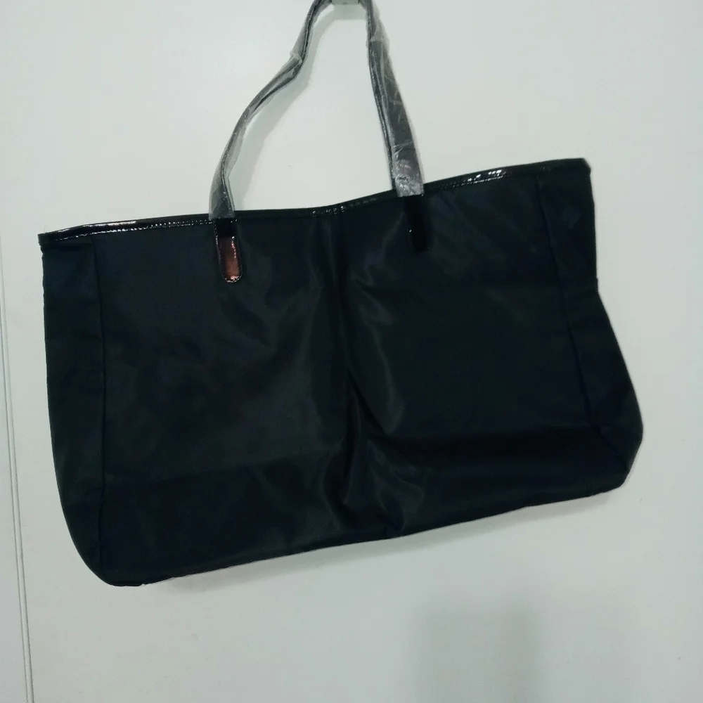 Saks Fifth Avenue Black Nylon Lined Logo Tote Bag With Pocket